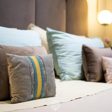 Biora Hospitality * Serri