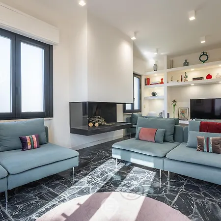 Estay - Biora Hospitality Serri