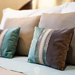 Biora Hospitality 3* Serri