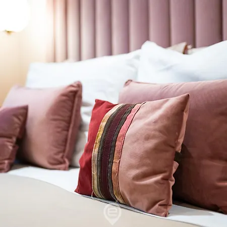 Estay - Biora Hospitality